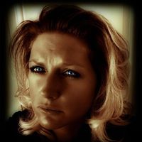 Jennifer Howe Photo 28