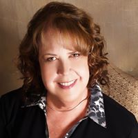 Barbara Knowles Photo 32