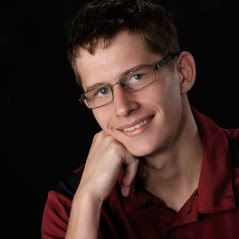 Robert Holmes Photo 50