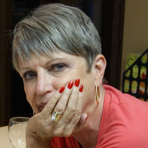 Carolyn Stephens Photo 24