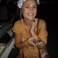 Bridget Pope Photo 21