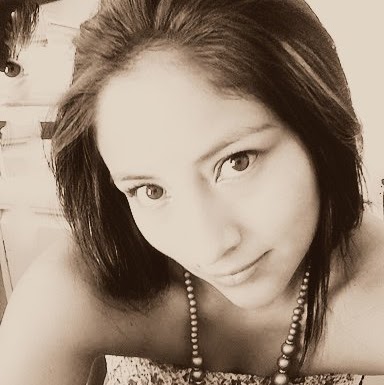 Yazmin Escamilla Photo 5
