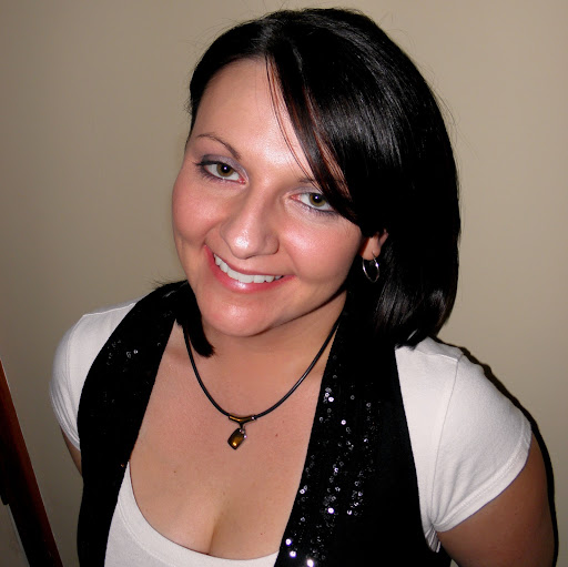 Laura Mcgill Photo 19