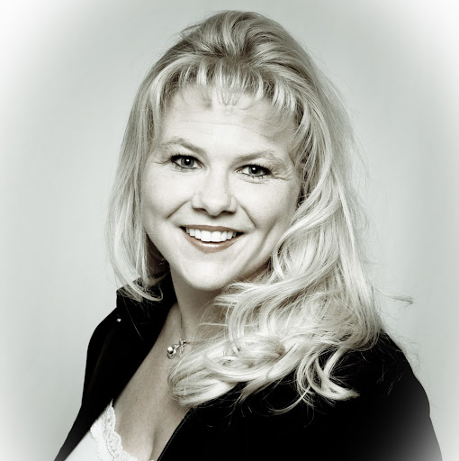 Jodi Walker Photo 33