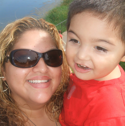 Rebecca Vargas Photo 15