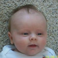 Ellen Hess Photo 26