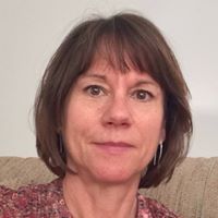 Barbara Evans Photo 36