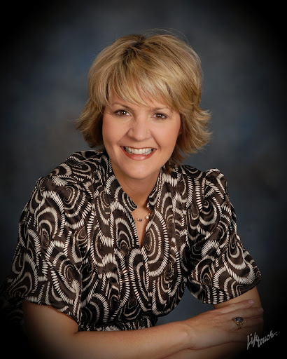 Tami Gray Photo 27