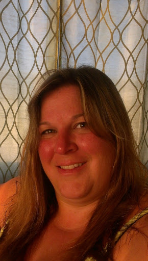 Michelle Barnett Photo 39