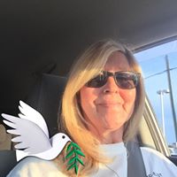 Teresa Bloom Photo 18