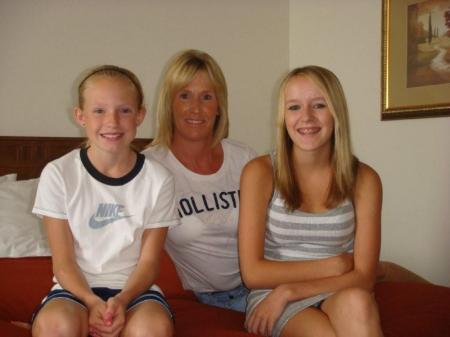 Linda Krueger Photo 35