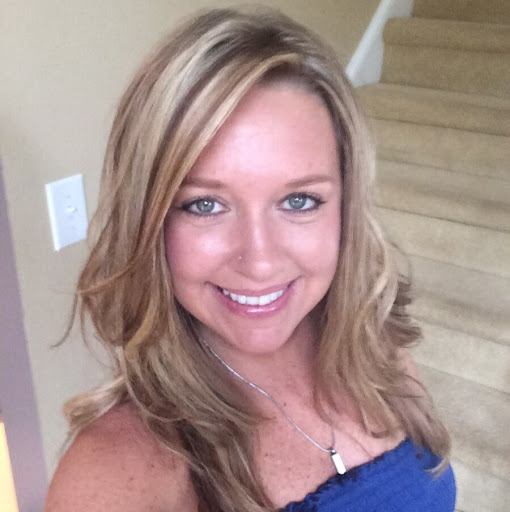 April Johnson Photo 41