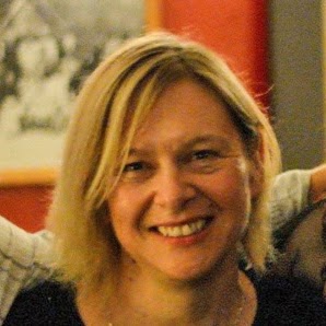 Rachel Lewis Photo 29