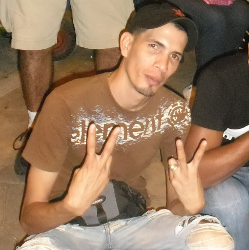 Oscar Fernandez Photo 40