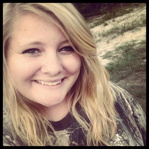 Chelsea Peeples Photo 17