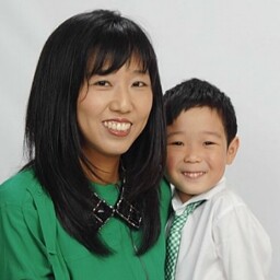 Hyun Yoo Photo 37