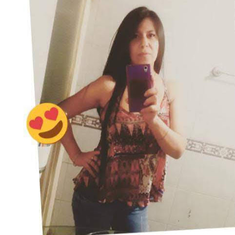 Gina Saenz Photo 14