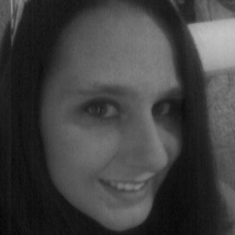Stephanie Gibson Photo 38