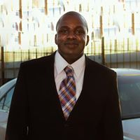 Derwin Brown Photo 16