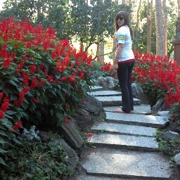 Jessica Robins Photo 12