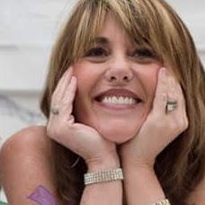 Suzanne Adams Photo 25