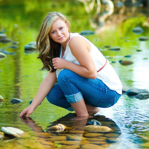Nicole Wild Photo 23