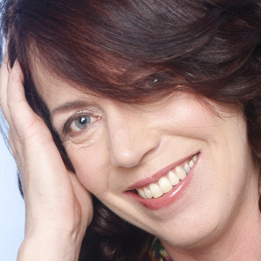 Mary Robbins Photo 32