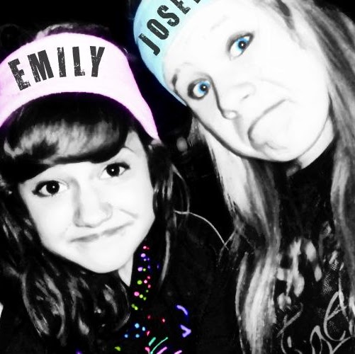 Emily Maurer Photo 30