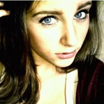 Nora Cyrus Photo 11