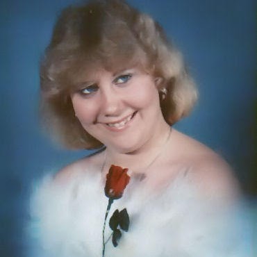 Christy Wolfe Photo 34
