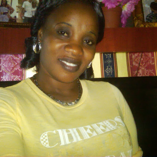 Yvette Green Photo 24