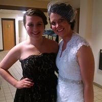 Anne Hall Photo 14