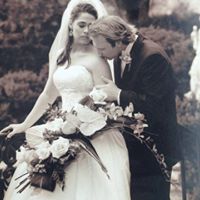 Elizabeth Miller Photo 22