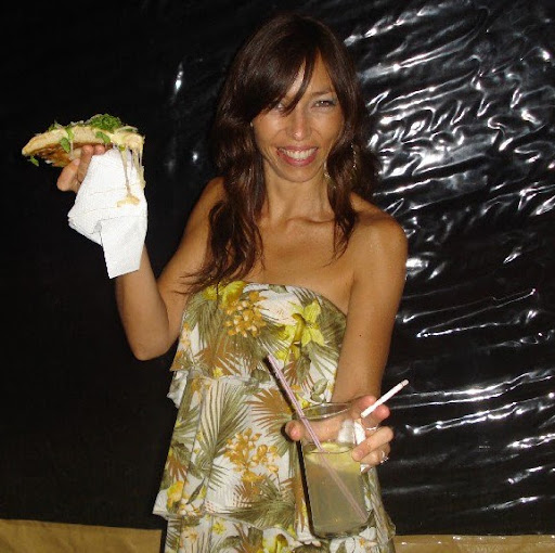 Veronica Gomez Photo 42