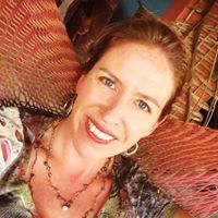 Jennifer Hogan Photo 19