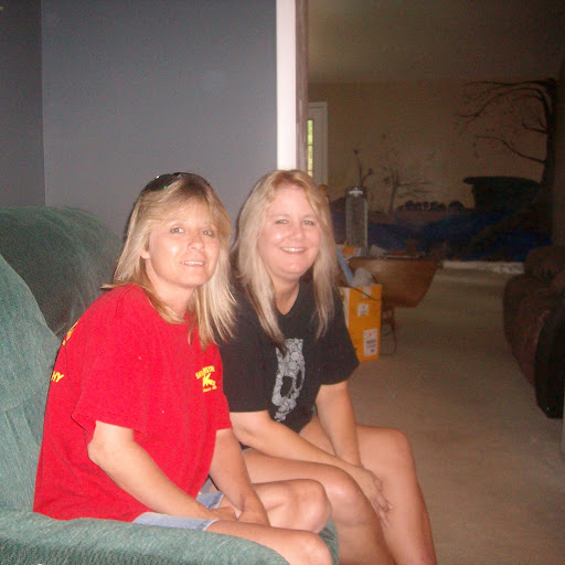 Brenda Davidson Photo 37