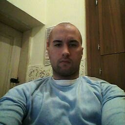 Adam Lackovic Photo 8