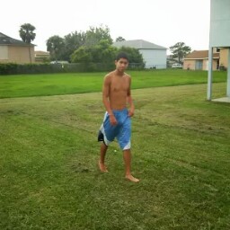 Giovanni Valladares Photo 13