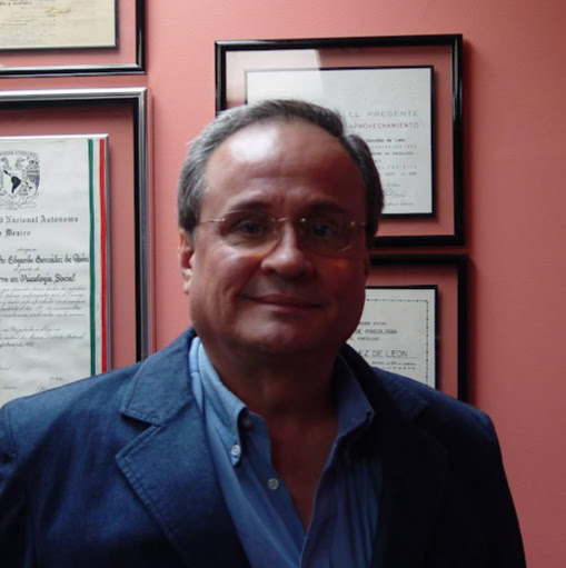 Humberto Gonzalez Photo 40