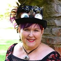 Julie Moss Photo 24