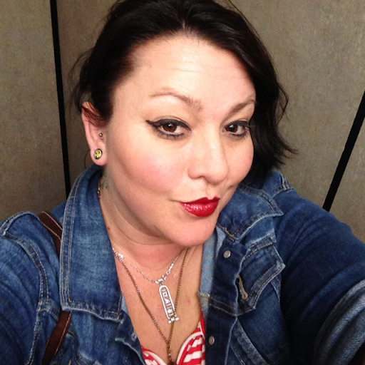 Shannon Tharp Photo 13