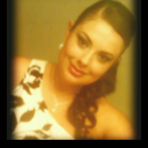 Sylvia Duran Photo 37