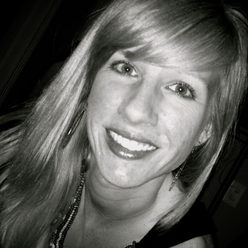 Audrey Maxwell Photo 16