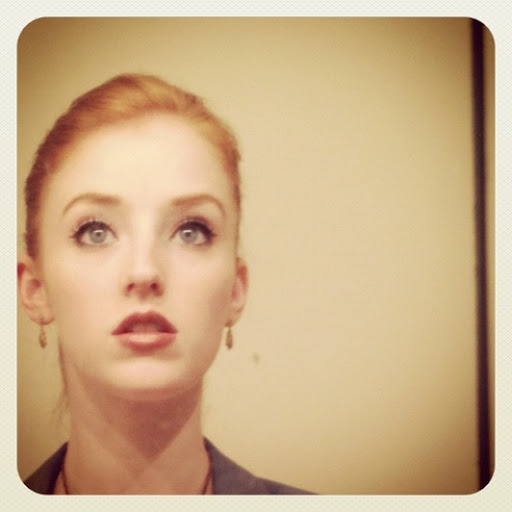 Sarah Hicks Photo 29