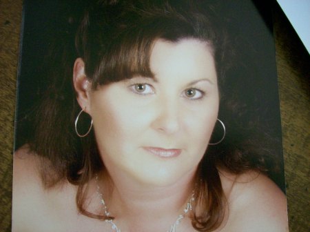 Julie Sutton Photo 22