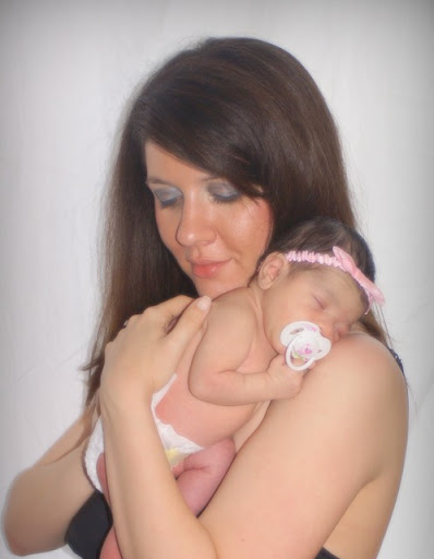Shawna White Photo 20