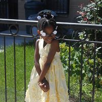 Rosie Hinds Photo 18