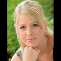 Jessica Hettinger Photo 3