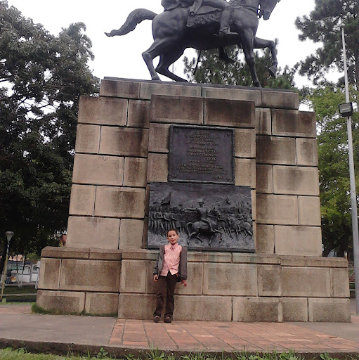 Ana Chavez Photo 25