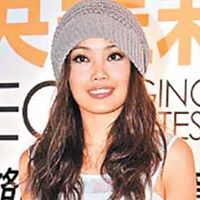Joey Yung Photo 9